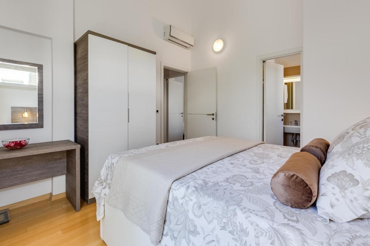 Luxury Two-Floor Apartment In Petrcane With Garden And Pool Exterior photo