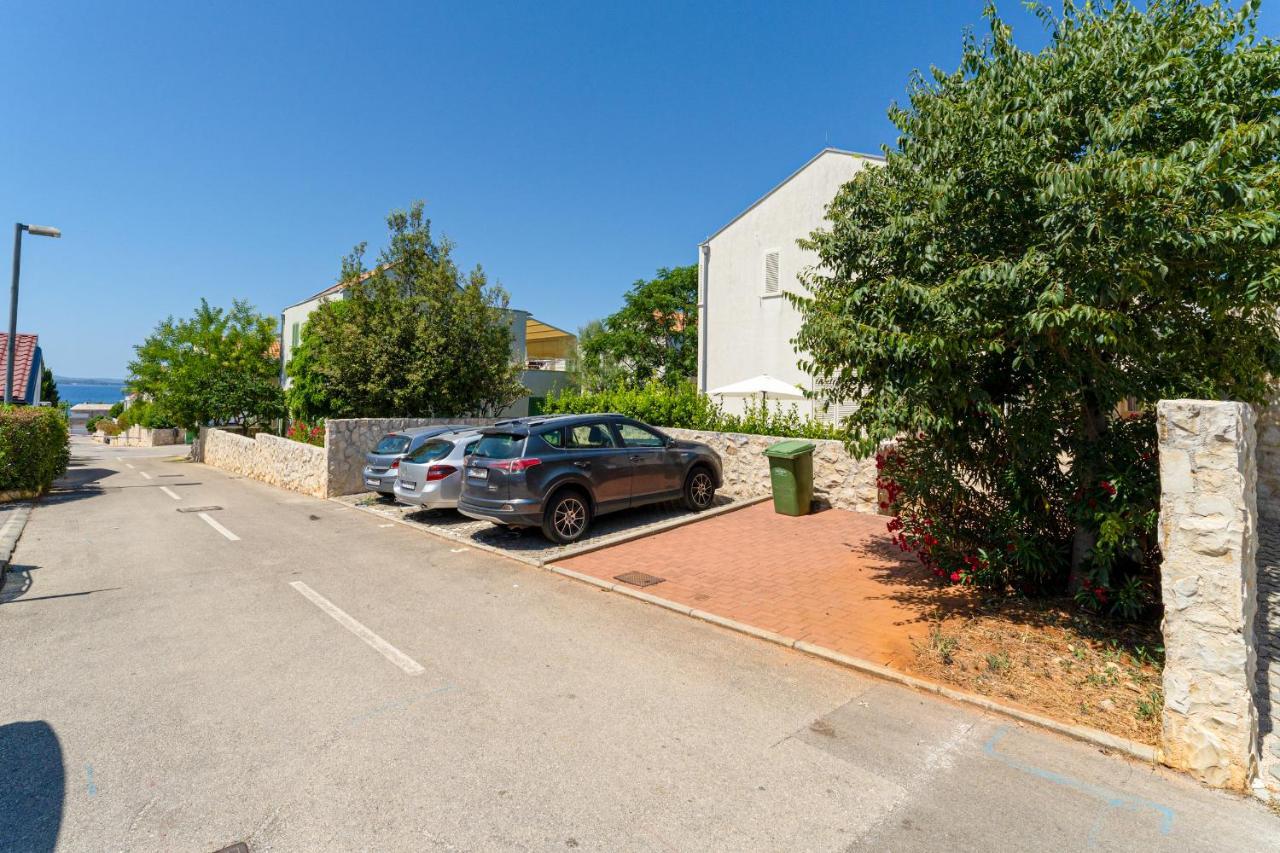 Luxury Two-Floor Apartment In Petrcane With Garden And Pool Exterior photo
