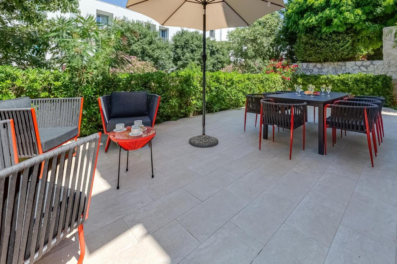 Luxury Two-Floor Apartment In Petrcane With Garden And Pool Exterior photo