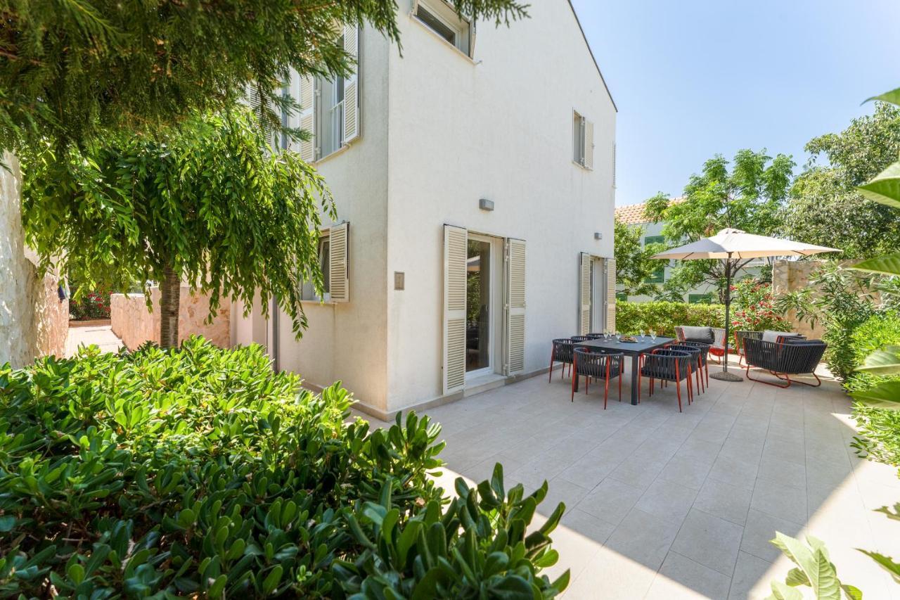 Luxury Two-Floor Apartment In Petrcane With Garden And Pool Exterior photo